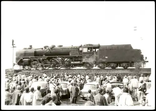 Ansichtskarte  Dampflokomotive Trabant - Schaulustige 1963 Privatfoto