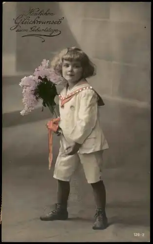 Glückwunsch Geburtstag Birthday, Kind mit Blumen, teilkoloriert 1910