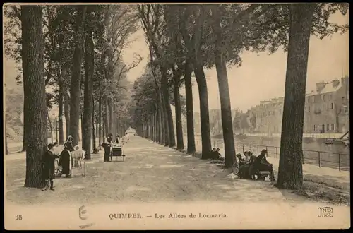 CPA Quimper Kemper QUIMPER Les Allées de Locmaria 1910