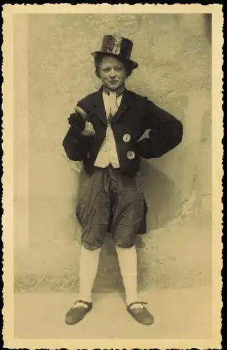 Menschen/Soziales Leben - Kinder Junge als Clown 1938 Privatfoto