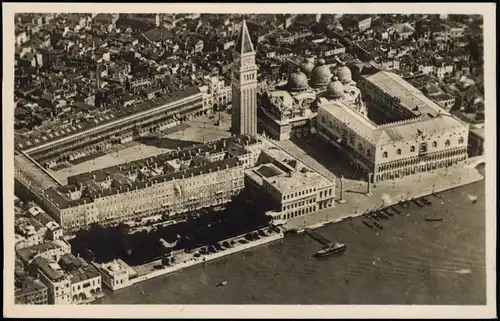 Venedig Venezia Panorama della Piazza S. Marco dall'aeroplano, Luftaufnahme 1940