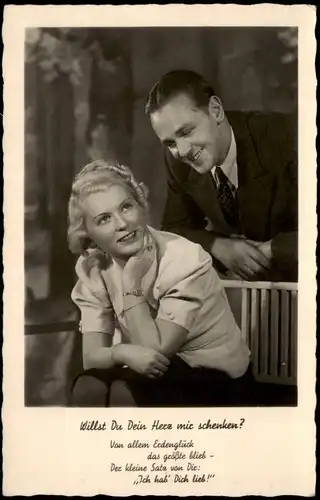 Willst Du Dein Herz mir schenken? Menschen/Soziales Leben Liebespaar 1950