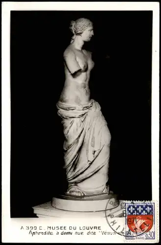 CPA Paris Aphrodite à demi nue dite Venus MUSEE DU LOUVRE 1971