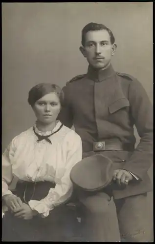 Militär/Propaganda 1.WK (Erster Weltkrieg) Soldat und seine Frau 1917 Privatfoto