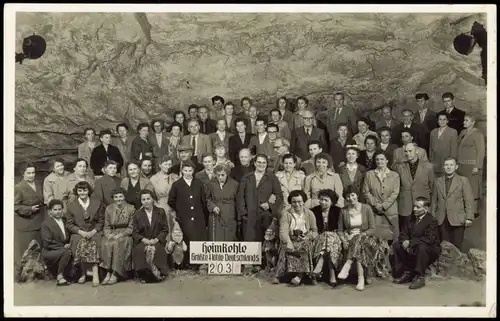 Uftrungen-Südharz Besuchergruppe Gruppen-Foto a.d. Höhle Heimkehle 1960