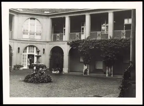 Kladow-Berlin Schloss Brüningslinden Innenhof (abgerissen) 1955 Privatfoto Foto