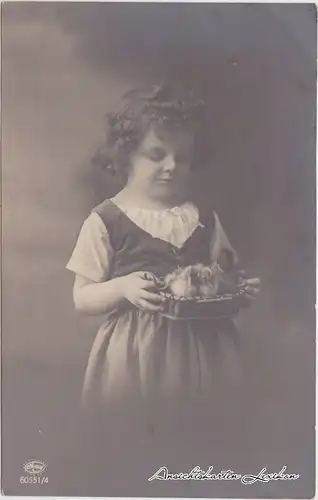 Ansichtskarte  Kind mit Küken 1914