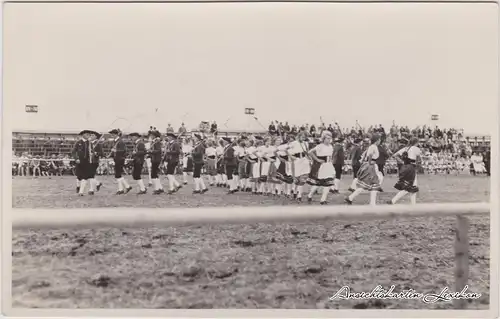 Ansichtskarte  Tanz auf Festplatz 1932 