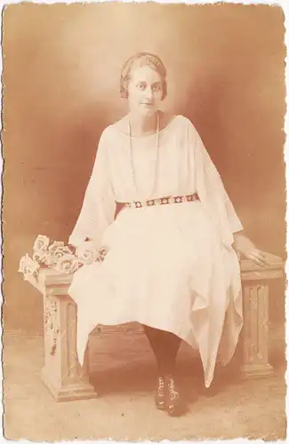Ansichtskarte  Frau im römischen Outfit 1912 