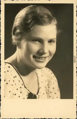 Ansichtskarte  Frau (Bild/ Portrait) - unbekannt 1938