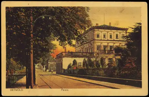 Ansichtskarte Detmold Straße am Palais 1918  gel. Feldpost