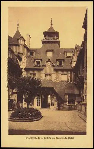 CPA Deauville Entrée du Normandy-Hotel 1920