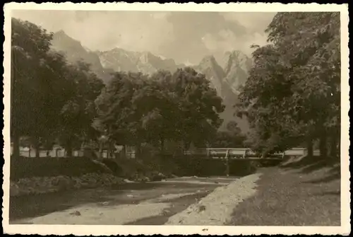 Ansichtskarte Garmisch-Partenkirchen Flusspartie - Brücke 1953