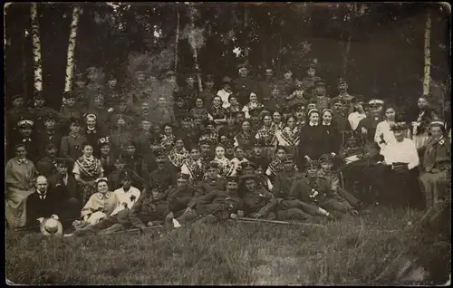 Militär/Propaganda 1.WK (Erster Weltkrieg) Soldaten und Frauen in Tracht 1915