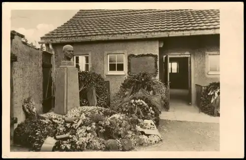 Weimar Eingang Krematorium Ehemaliges KZ Buchenroald bei Weimar 1955