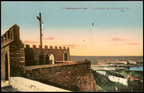 CPA Boulogne-sur-Mer La Chapelle des Marins et le Port 1920