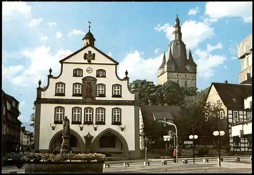 Ansichtskarte Brilon (Sauerland) Marktplatz mit Rathaus, Petrusbrunnen 1980