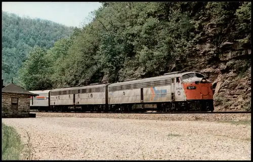 THE NATIONAL LIMITED Amtrak near Altoona PA Eisenbahn Railway USA 1977