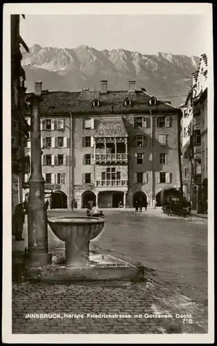 Innsbruck Herzog Friedrichstrasse mit Goldenem Dachl, Brunnen, Auto 1952