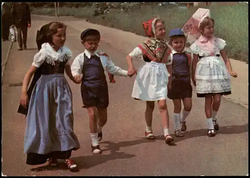 .Sachsen Kinder in sorbischer Tracht Dźěci w serbskich drastach 1983