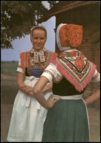 .Sachsen Sorbische Tracht mit Schleife Frau in Trachtenkleidung 1977