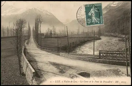 CPA Luz-Saint-Sauveur Le Gave et le Pont de Pescadère 1910