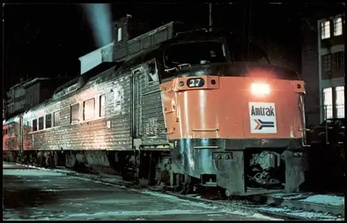Amtrak Train No. 144 "Bay State" at Meriden, USA Eisenbahn Zug 1975