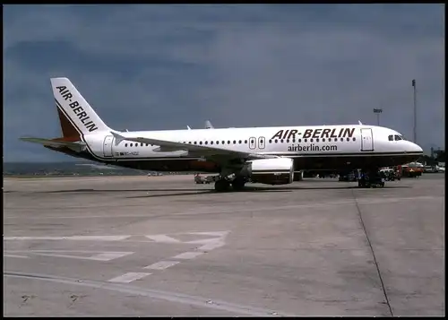 Ansichtskarte  AIR-BERLIN Airbus A320-214 Flugzeuge - Airplane 1999