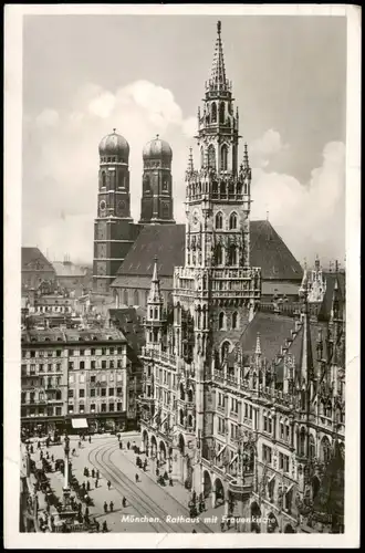 Ansichtskarte München Rathaus und Frauenkirche 1949