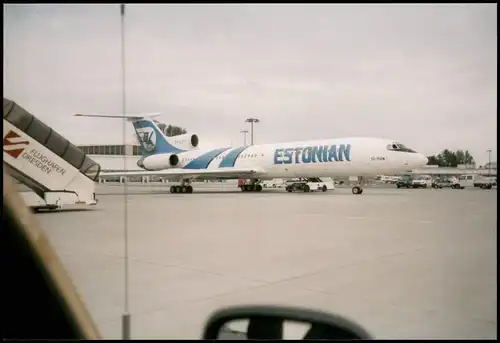 Klotzsche-Dresden  Avion Flugzeug Airplaine Estonian Airline 1999 Privatfoto