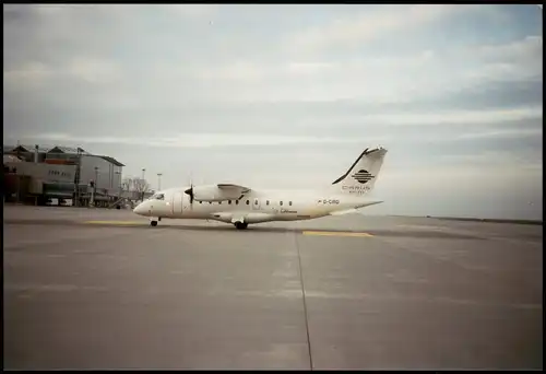 Klotzsche-Dresden  Flugzeug Airplane Avion Cirrus Airlines 2004 Privatfoto Foto