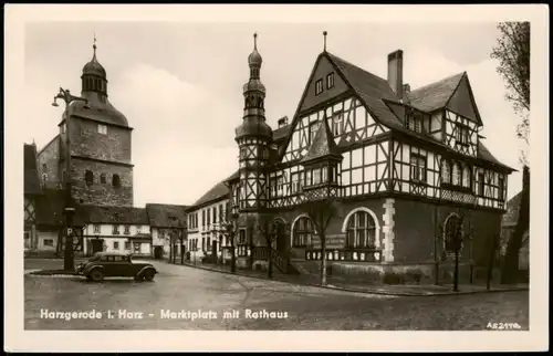 Ansichtskarte Harzgerode Marktplatz mit Rathaus 1955