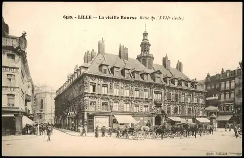 CPA Lille La vieille Bourse Bitie du (XVIIe siècle) 1914
