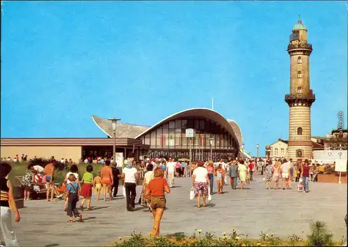Ansichtskarte Warnemünde-Rostock Gaststätte Teepott und Leuchtturm 1982