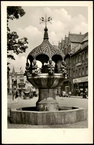 Ansichtskarte Aschersleben Henne-Brunnen 1954