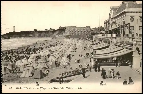 CPA Biarritz Miarritze La Plage L'Hôtel du Palais 1910