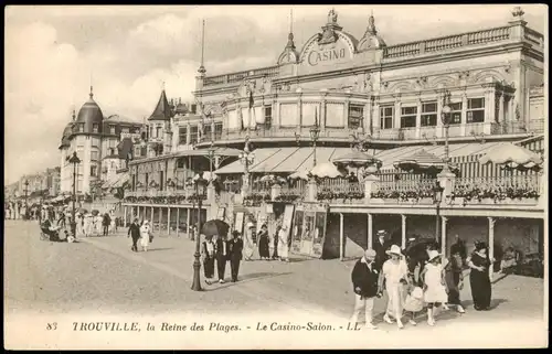 CPA Trouville-sur-Mer la Reine des Plages Le Casino-Salon 1910