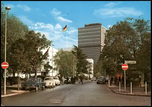 Ansichtskarte Bonn Bürohaus des Bundestages VW Käfer, Audi 1975
