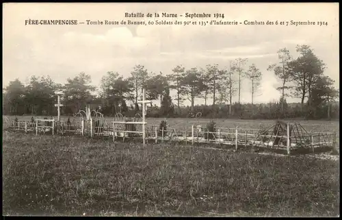 Fère-Champenoise Tombe Route de Bannes Soldats Combats (Soldaten-Friedhof) 1914