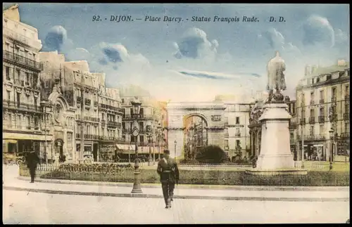 CPA Dijon (Dision) Dijon Place Darcy. - Statue François Rude. 1931