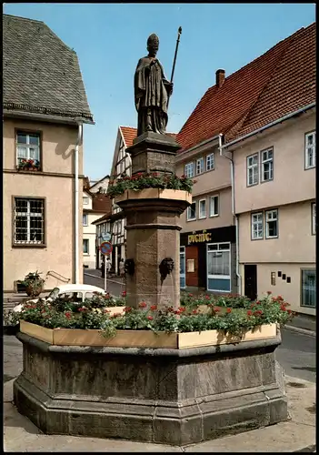 Bad Hersfeld Ortspartie am Lullus-Brunnen; VW Käfer im Hintergrund 1980