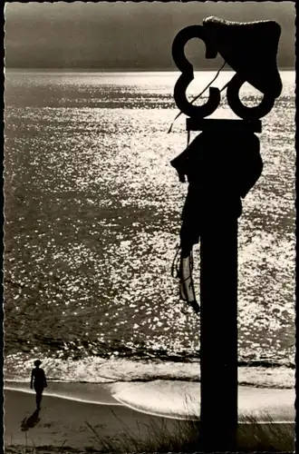 Westerland-Sylt Insel Sylt · Das Meer lockt Stimmungsbild - Mast Frau 1963