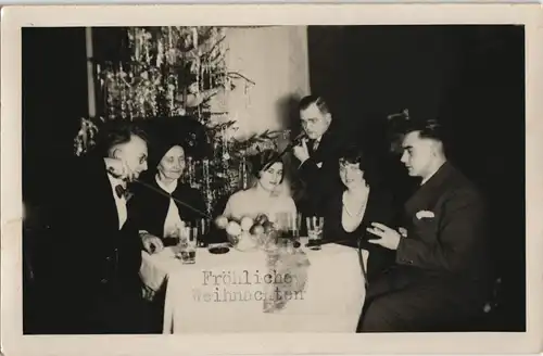 Weihnachten - Christmas Männer mit Gewehr Frauen 1933 Privatfoto