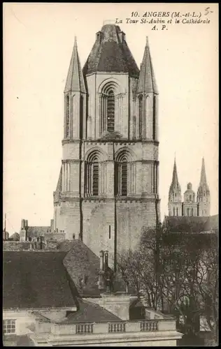 CPA Angers La Tour St-Aubin et la Cathédrale 1910