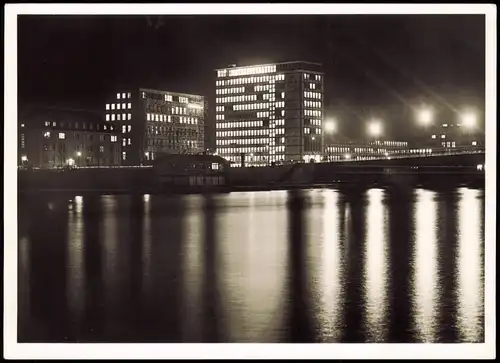 Frankfurt am Main Hochhäuser an der Friedensbrücke in der Nacht 1956