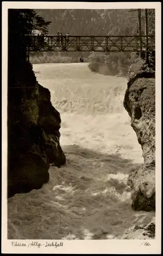 Ansichtskarte Füssen Brücke über dem Lechfall (Wasserfall) 1950
