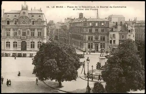Le Mans Place de la République, la Bourse du Commerce et l'Hôtel des postes 1910