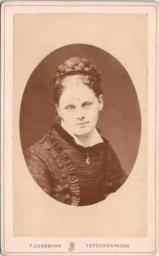 Tetschen-Bodenbach Decín Fotokunst Atelier F. Jungmann Porträt Frau 1900  CdV