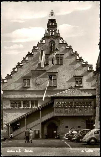 Lindau (Bodensee) Altes Rathaus, davor alte Autos u.a. VW Käfer 1960