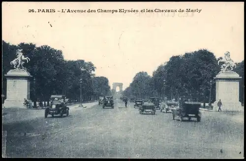 CPA Paris Avenue des Champs Elysées et les Chevaux de Marly 1925